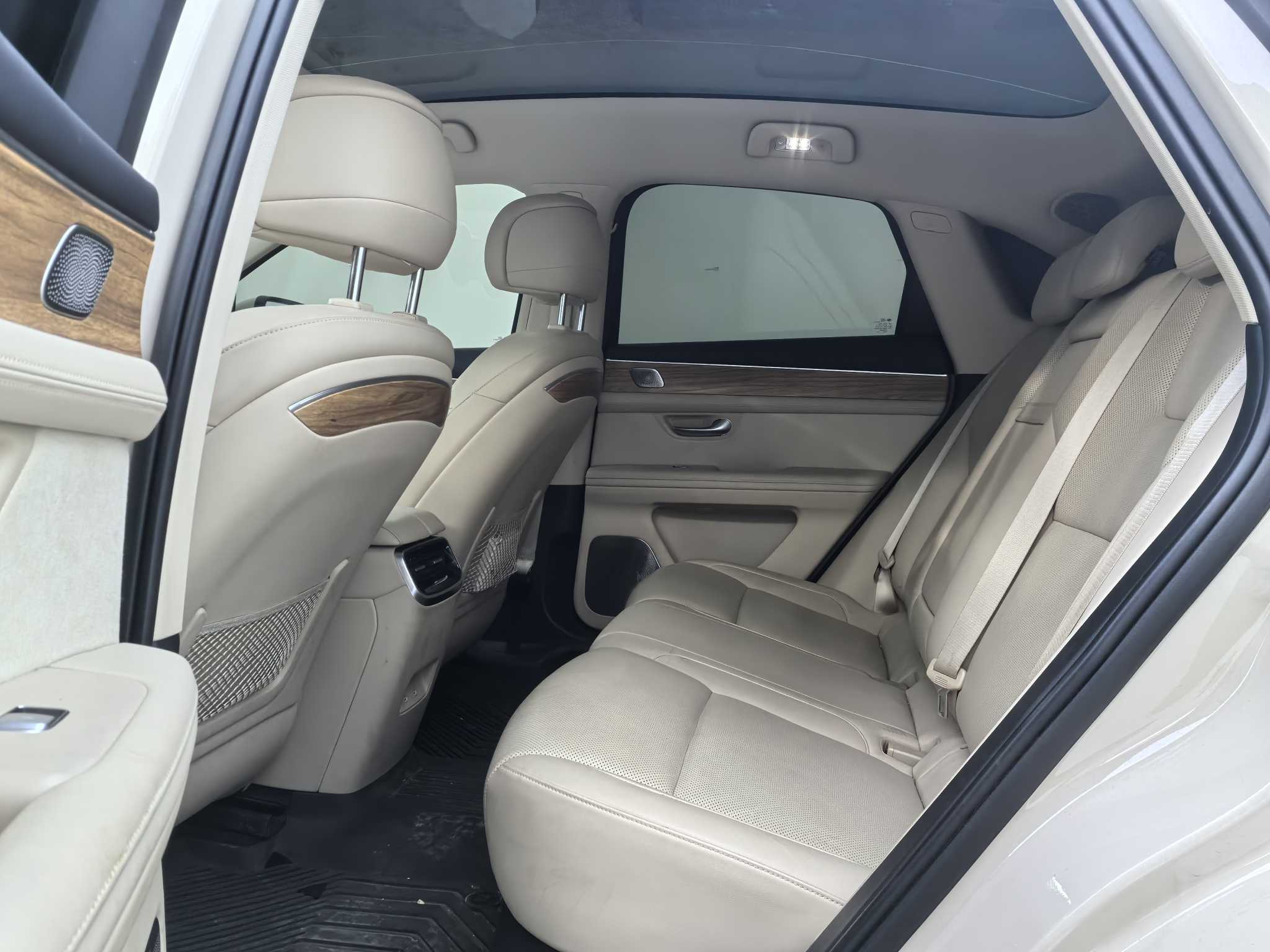 AITO M5 Standard Edition (RWD)