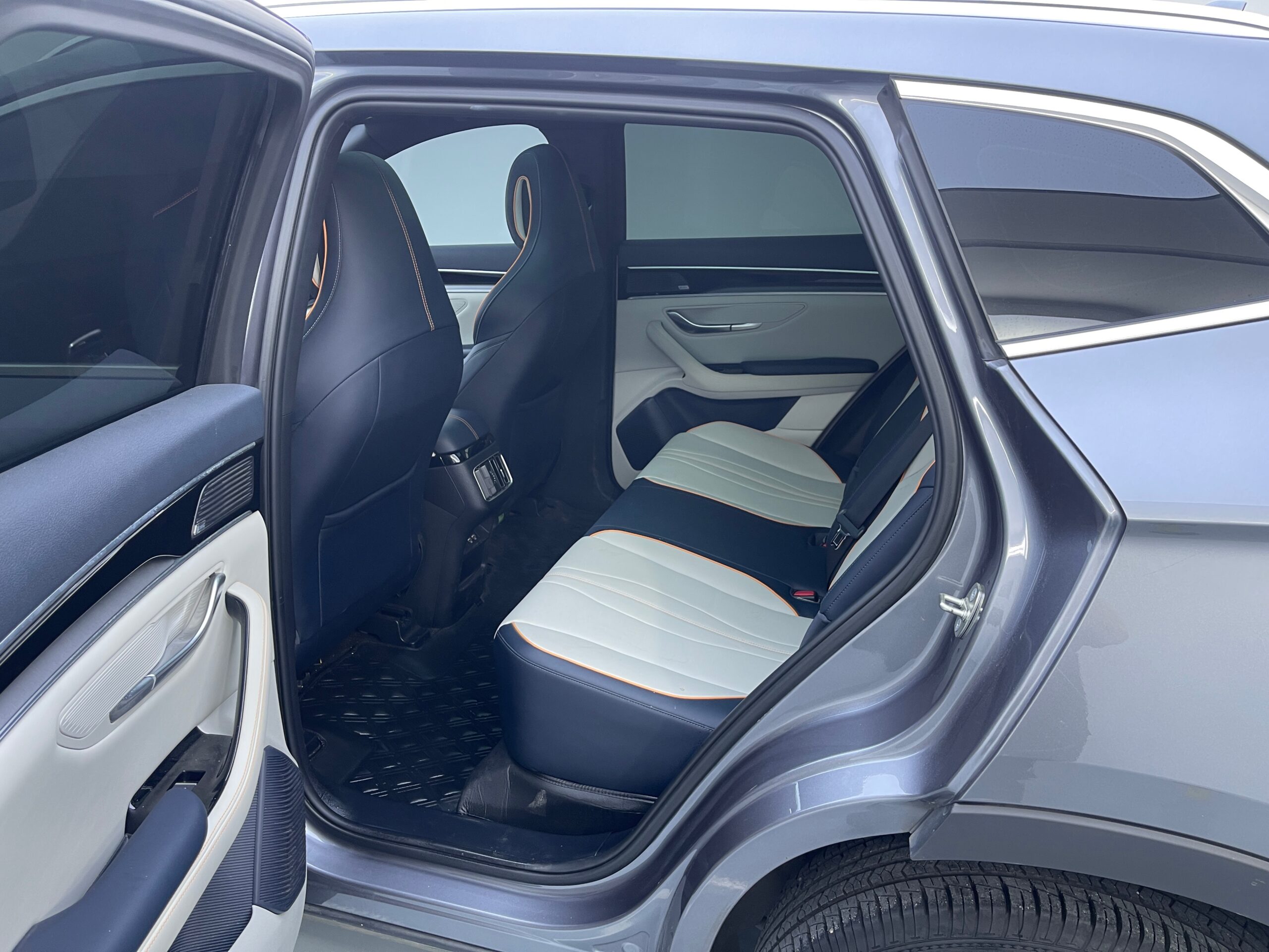 BYD Song PLUS DM-i 110KM Flagship Edition